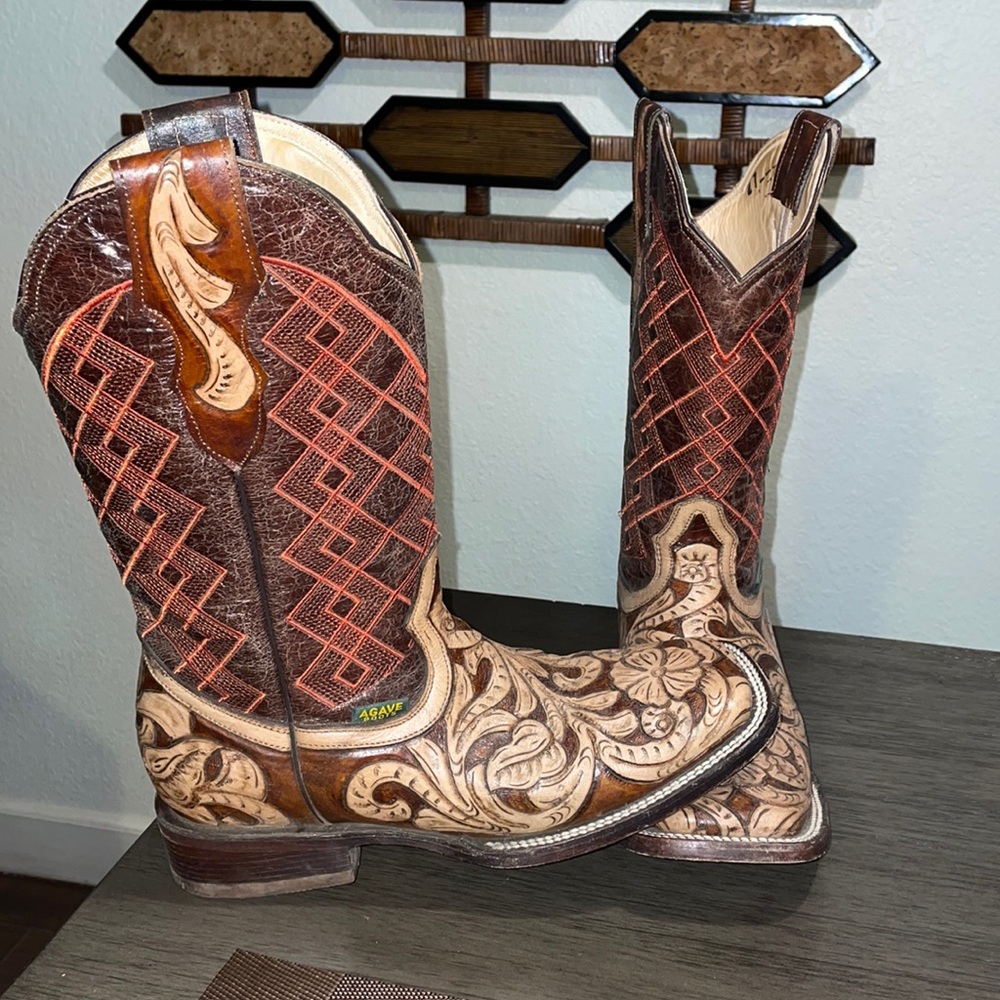 Agave Boots Sz 8.5